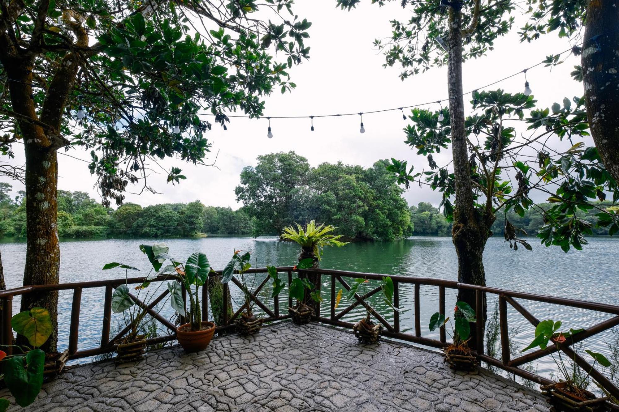 Almost Heaven Lake Resort By Cocotel Cavinti Экстерьер фото