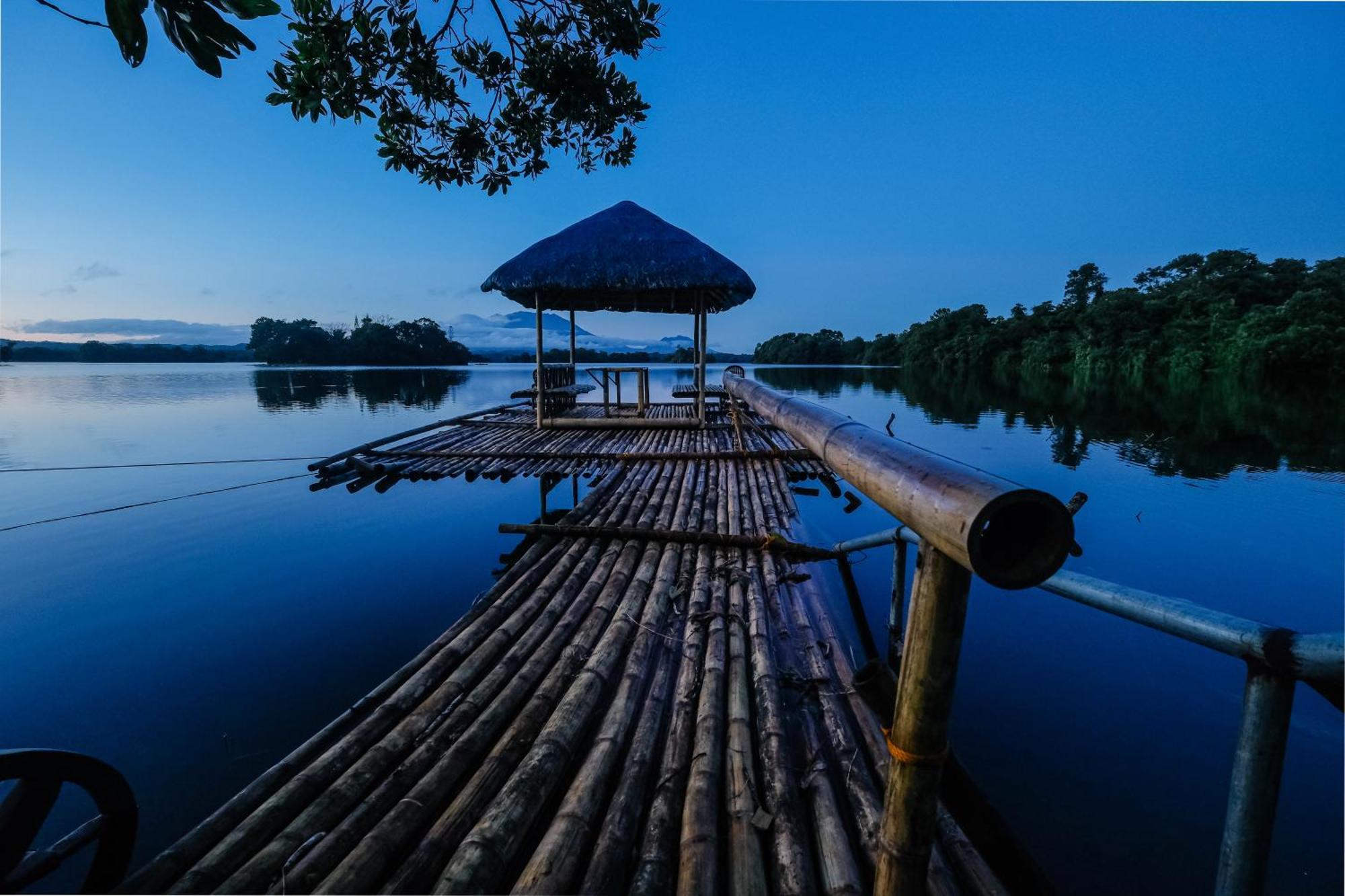 Almost Heaven Lake Resort By Cocotel Cavinti Экстерьер фото